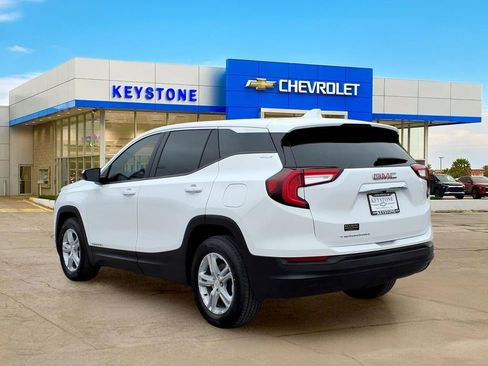 Used 2024 GMC Terrain SLE FWD image 5