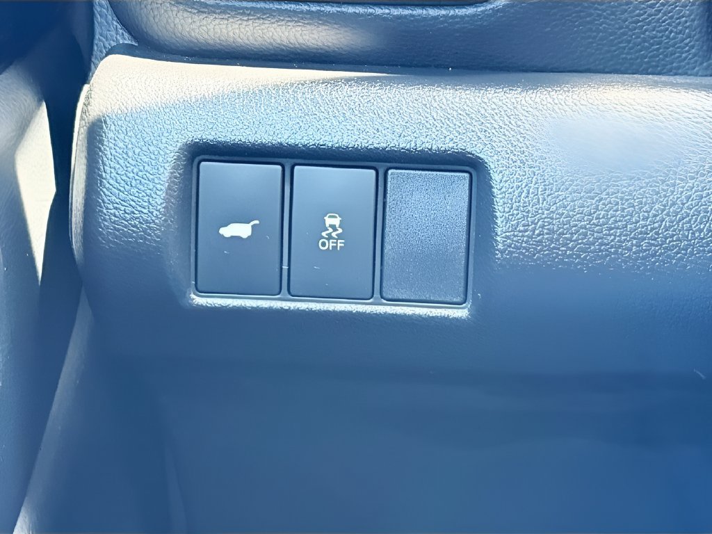 Used 2025 Honda Pilot Touring image 10