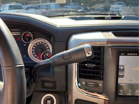 Used 2017 RAM 2500 Laramie image 34