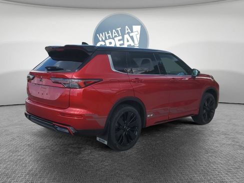 New 2026 Mitsubishi Outlander AWD image 3