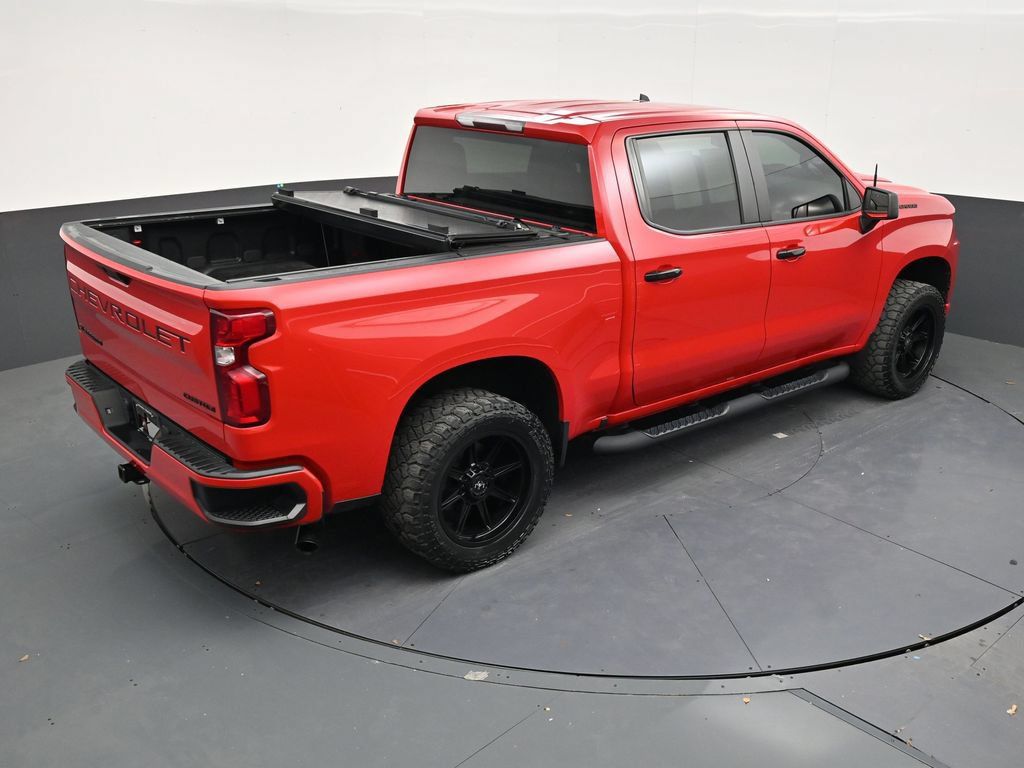 Used 2021 Chevrolet Silverado 1500 Custom w/ LPO, Blackout Package RWD image 16