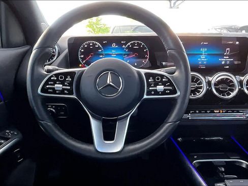 Certified 2023 Mercedes-Benz GLA 250 4MATIC w/ Premium Package image 6