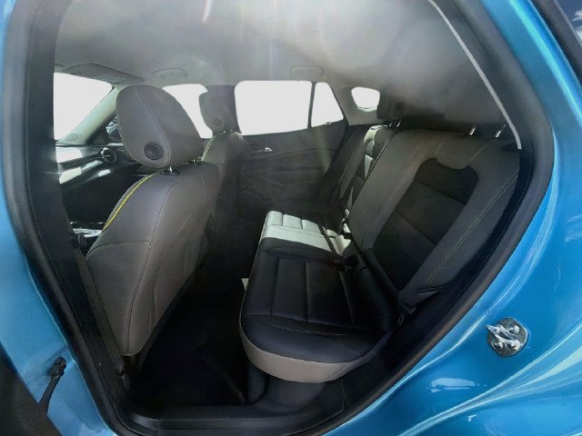 Used 2025 Chevrolet Trax ACTIV w/ Driver Confidence Package FWD image 23