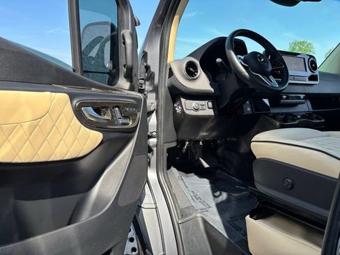 Used 2023 Mercedes-Benz Sprinter 3500 w/ Parking Package image 19