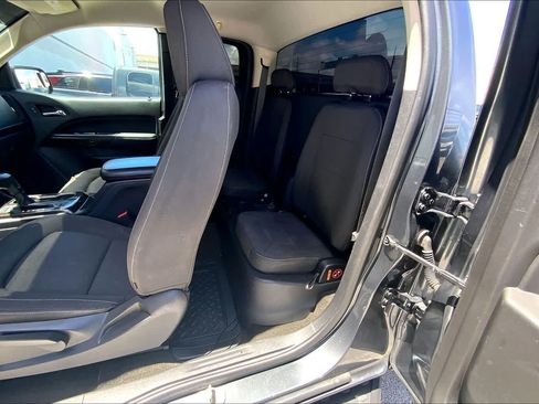 Used 2016 GMC Canyon SLE RWD image 29