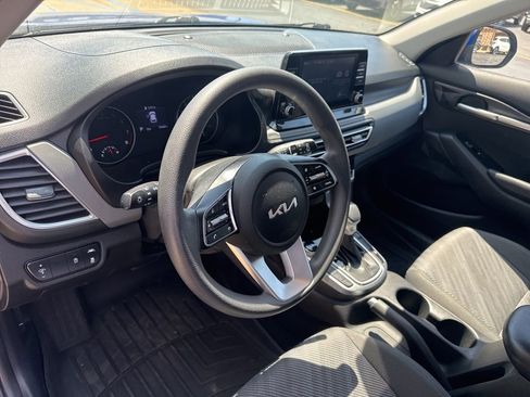 Used 2023 Kia Seltos LX AWD/4WD image 33