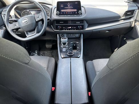 Used 2025 Nissan Rogue SV AWD/4WD image 43