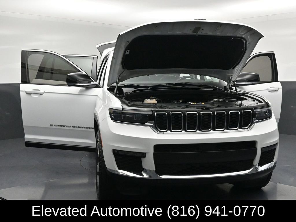 Used 2021 Jeep Grand Cherokee L Limited AWD/4WD image 38