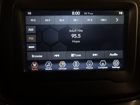 Used 2021 Jeep Renegade Latitude image 40