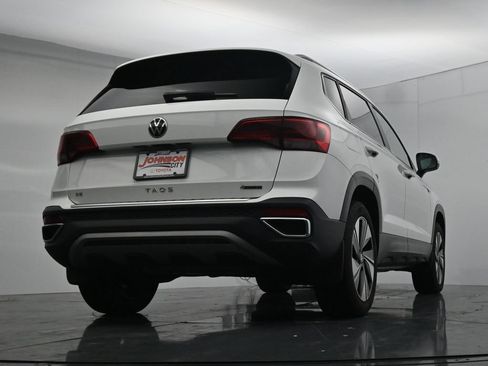 Used 2023 Volkswagen Taos SE AWD/4WD image 36