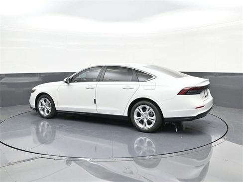 New 2025 Honda Accord LX image 5