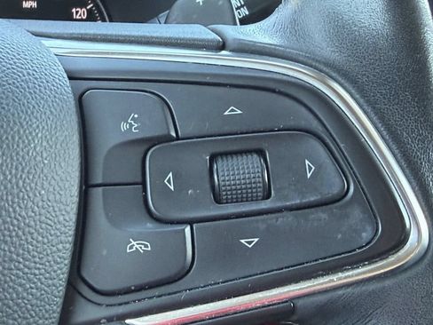 Used 2021 Buick Envision Essence w/ Sport Touring Package FWD image 30