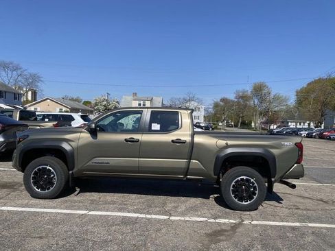 New 2026 Toyota Tacoma TRD Off-Road AWD/4WD image 2