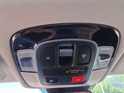 Used 2025 Hyundai Tucson Limited FWD image 21