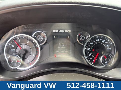 Used 2024 RAM 2500 Big Horn AWD/4WD image 25