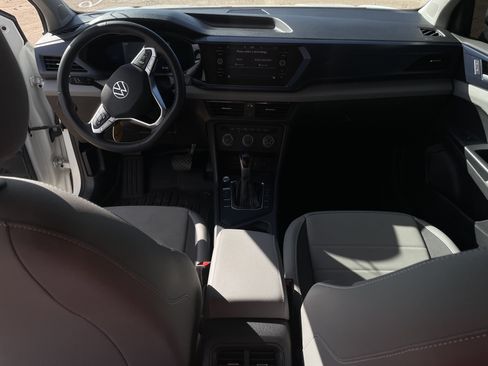 Used 2022 Volkswagen Taos SE FWD image 22