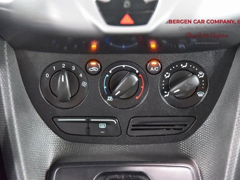 Used 2016 Ford Transit Connect XLT image 25