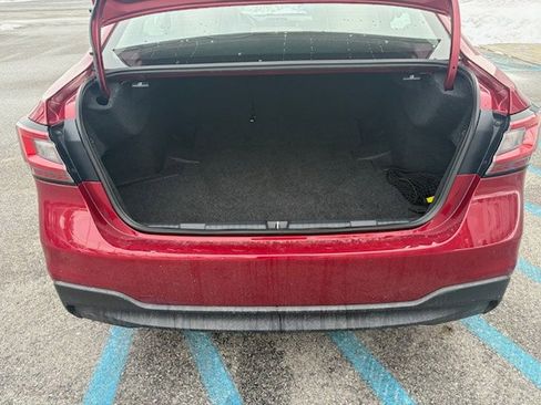 Used 2024 Subaru Legacy Limited image 7