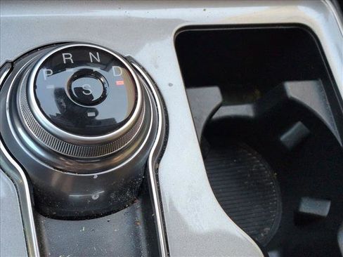 Certified 2024 Ford Edge SEL w/ Convenience Package image 11