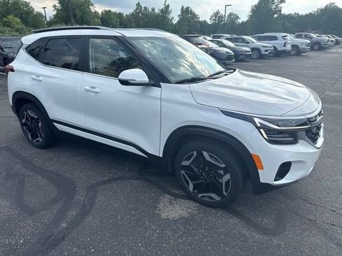 Certified 2024 Kia Seltos SX w/ SX Sunroof Package AWD/4WD image 4
