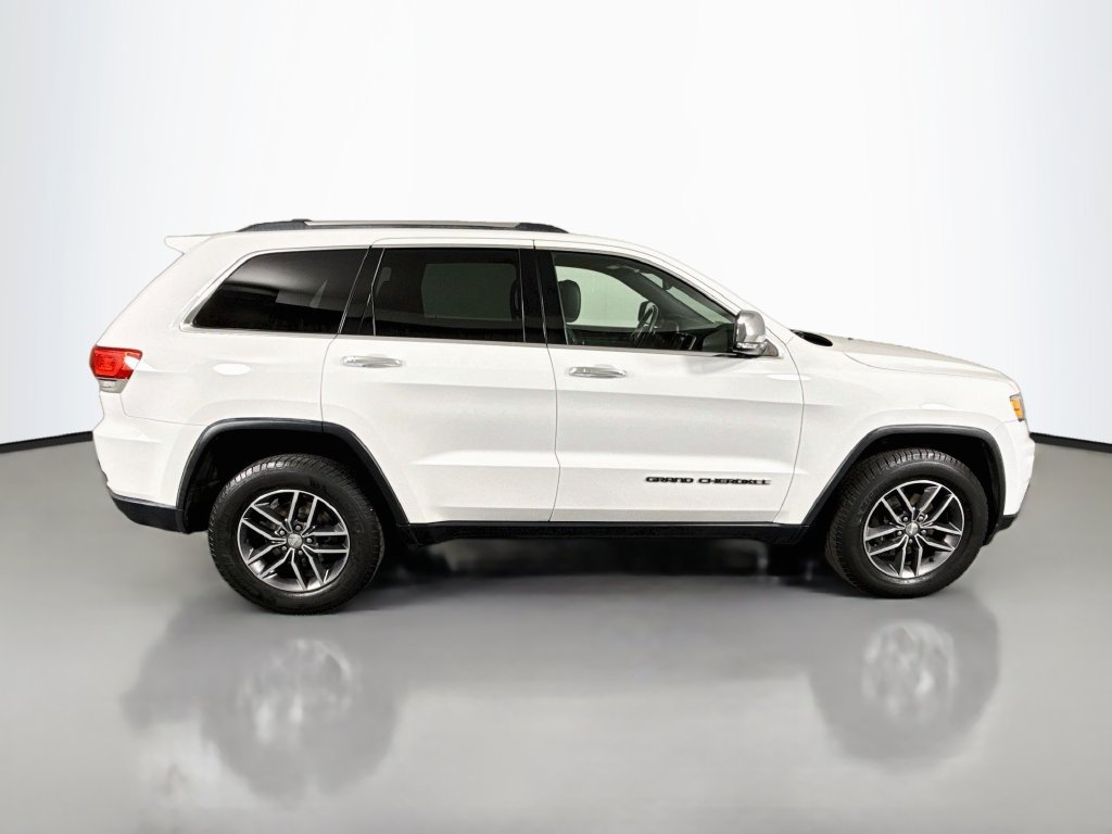 Used 2017 Jeep Grand Cherokee Limited AWD/4WD image 8