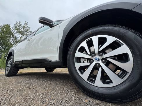 Certified 2024 Subaru Outback Premium AWD/4WD image 45