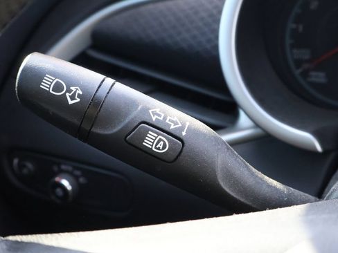 Used 2023 Chevrolet Malibu LT FWD image 19