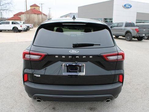 New 2026 Ford Escape ST-Line w/ Cold Weather Package image 4