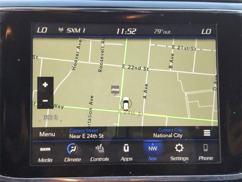 Used 2022 Jeep Grand Cherokee Laredo X image 14