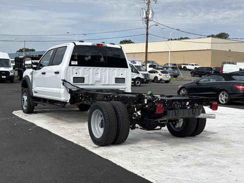 New 2026 Ford F550 4x4 Crew Cab image 5