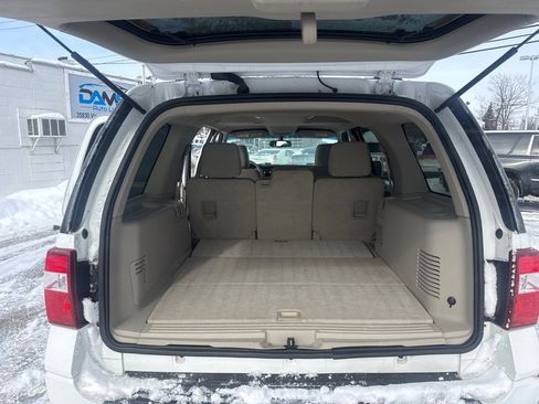 Used 2010 Ford Expedition XLT image 13