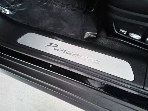 Used 2020 Porsche Panamera 4 AWD/4WD image 18