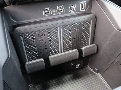 New 2026 RAM 1500 Laramie w/ Night Edition AWD/4WD image 25