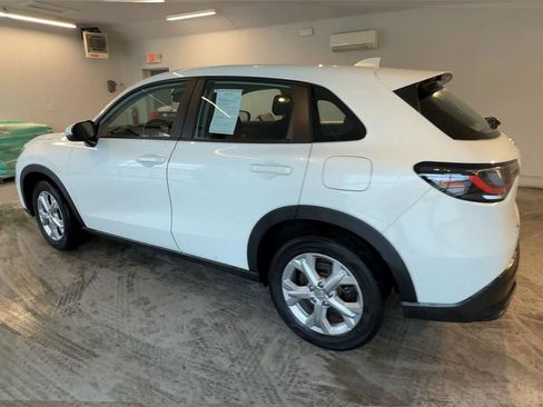 Used 2023 Honda HR-V LX image 5