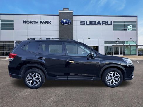 Certified 2023 Subaru Forester Premium image 2