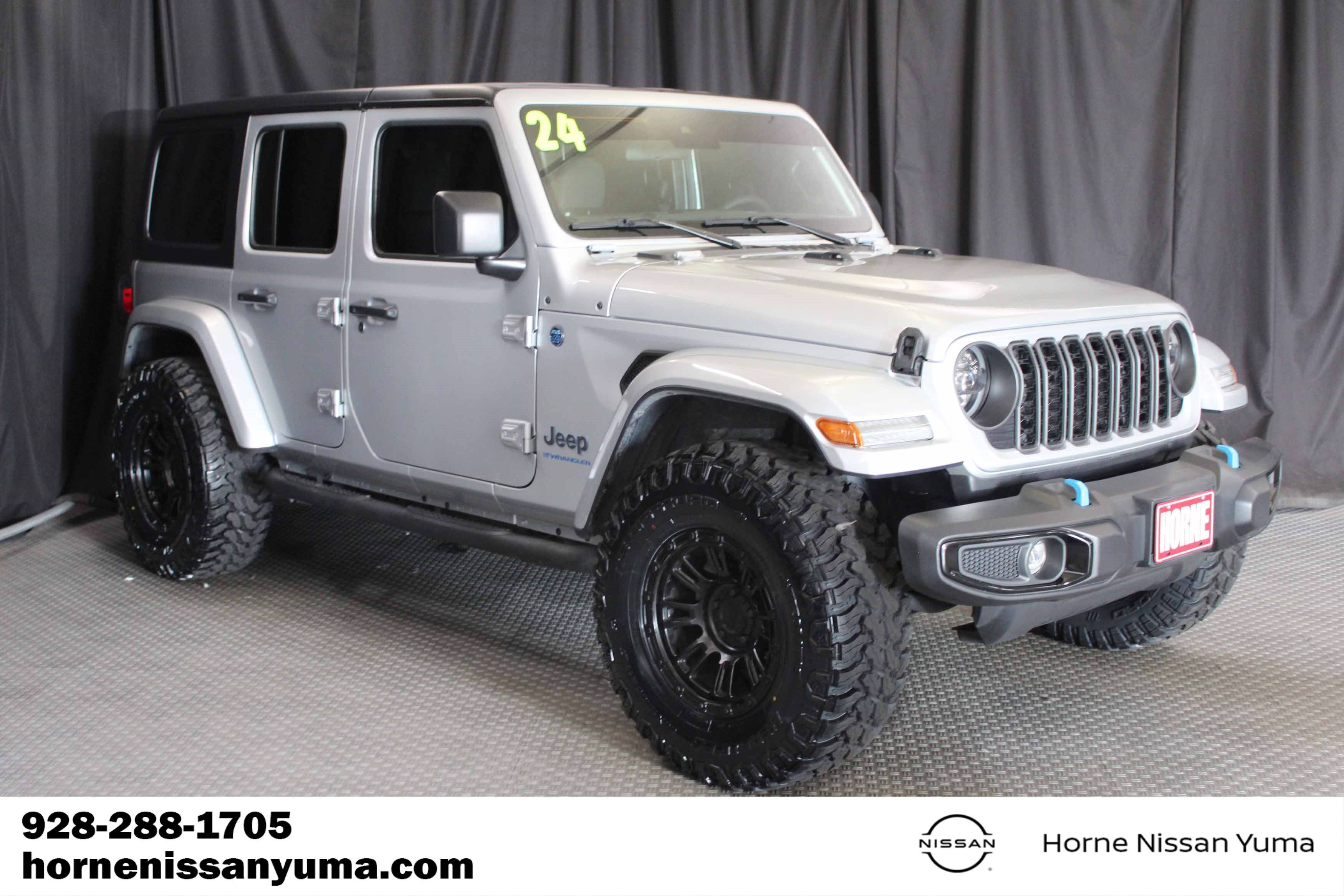 Used 2024 Jeep Wrangler Unlimited w/ LED Headlamp & Fog Lamp Group AWD/4WD image 1