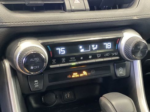 Used 2024 Toyota RAV4 XLE image 20