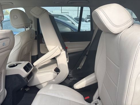 Used 2020 Mercedes-Benz GLS 450 4MATIC w/ Convenience Package image 25