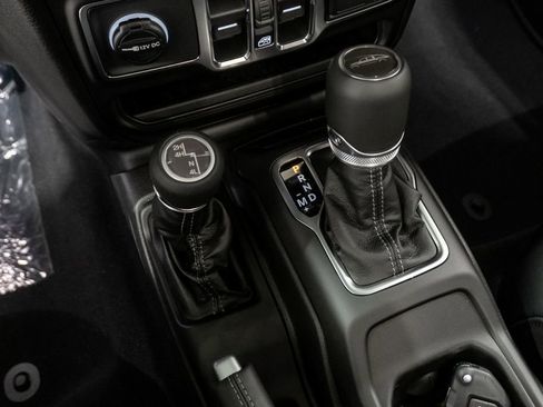 New 2026 Jeep Gladiator Sport image 18