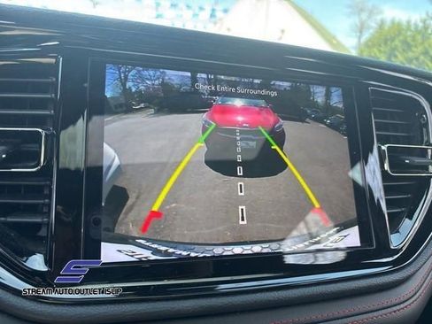 Used 2024 Dodge Durango GT image 34