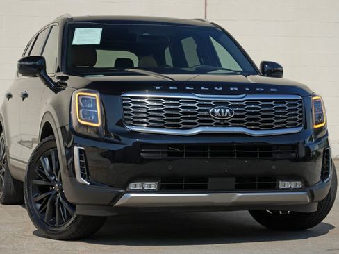 Used 2020 Kia Telluride SX w/ Towing Package FWD image 2