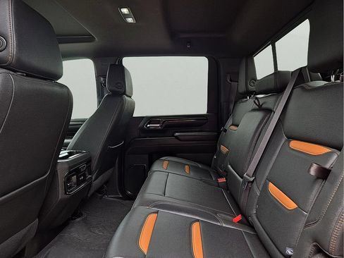 Used 2024 GMC Sierra 3500 AT4 w/ AT4 Premium Plus Package AWD/4WD image 10