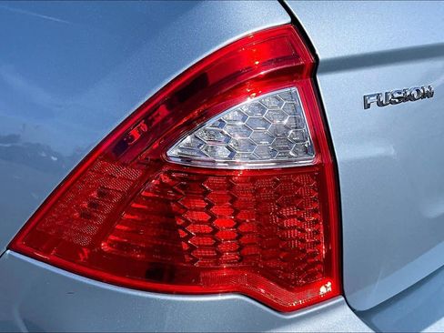 Used 2011 Ford Fusion Hybrid w/ 502A Rapid Spec Order Code FWD image 28