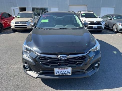 Used 2024 Subaru Crosstrek 2.0i Premium AWD/4WD image 2