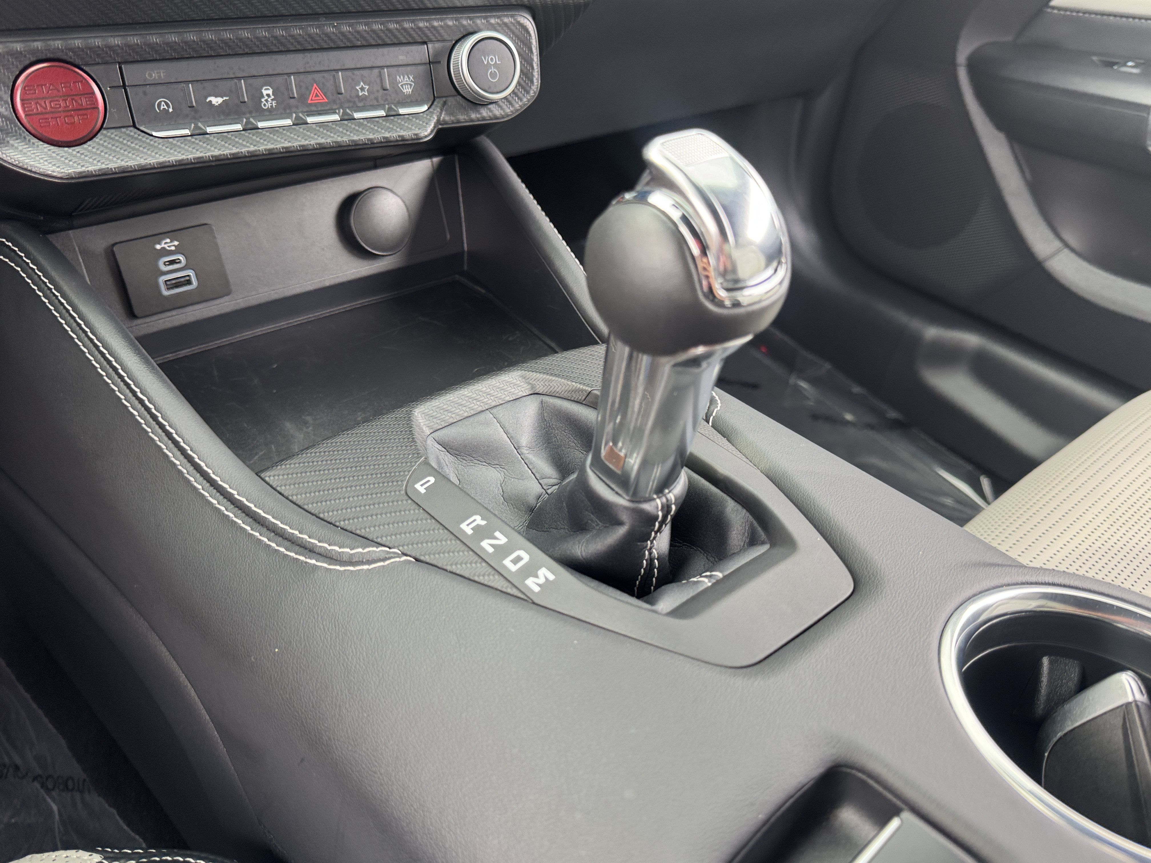 Used 2025 Ford Mustang GT Premium RWD image 29