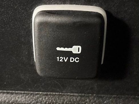 Used 2025 Jeep Compass Limited AWD/4WD image 14