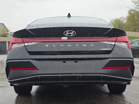 New 2026 Hyundai Elantra Limited FWD image 16