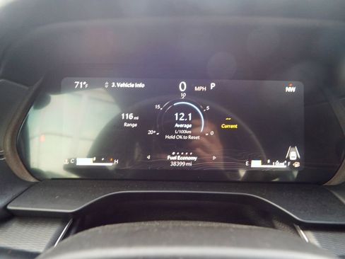 Used 2024 Jeep Grand Cherokee Altitude image 23