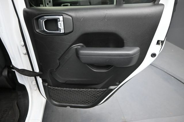 Used 2022 Jeep Gladiator Sport AWD/4WD image 23