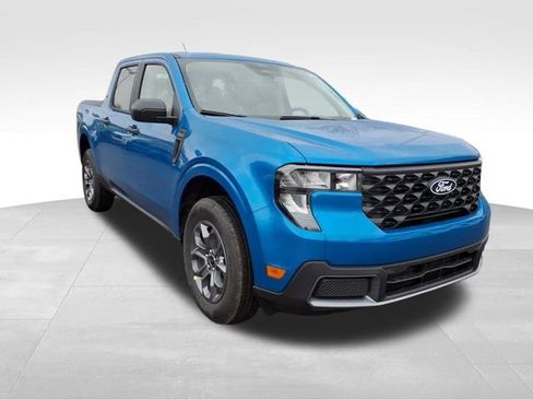 New 2026 Ford Maverick XLT image 14